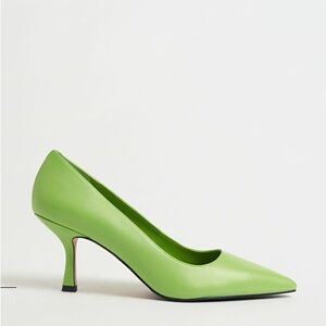 NWOB & Other Stories Classic Pointed Leather Pumps